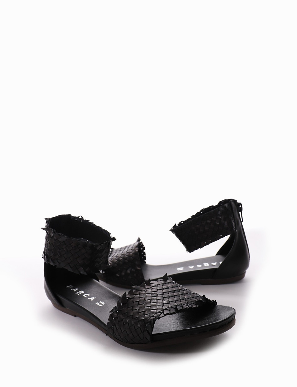 Low heel sandals heel 1 cm black leather