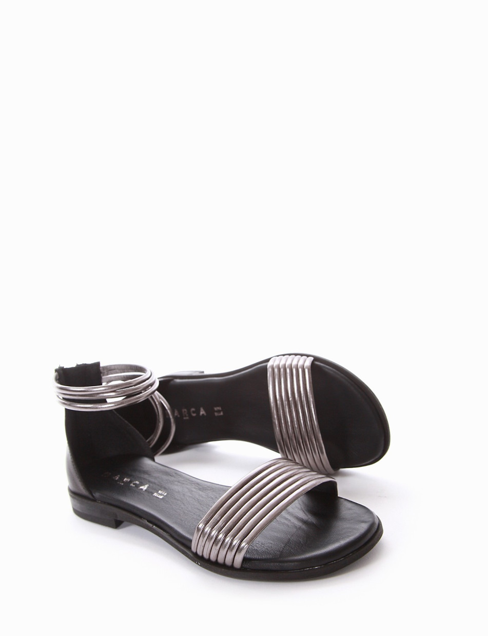 Low heel sandals heel 1 cm black laminated