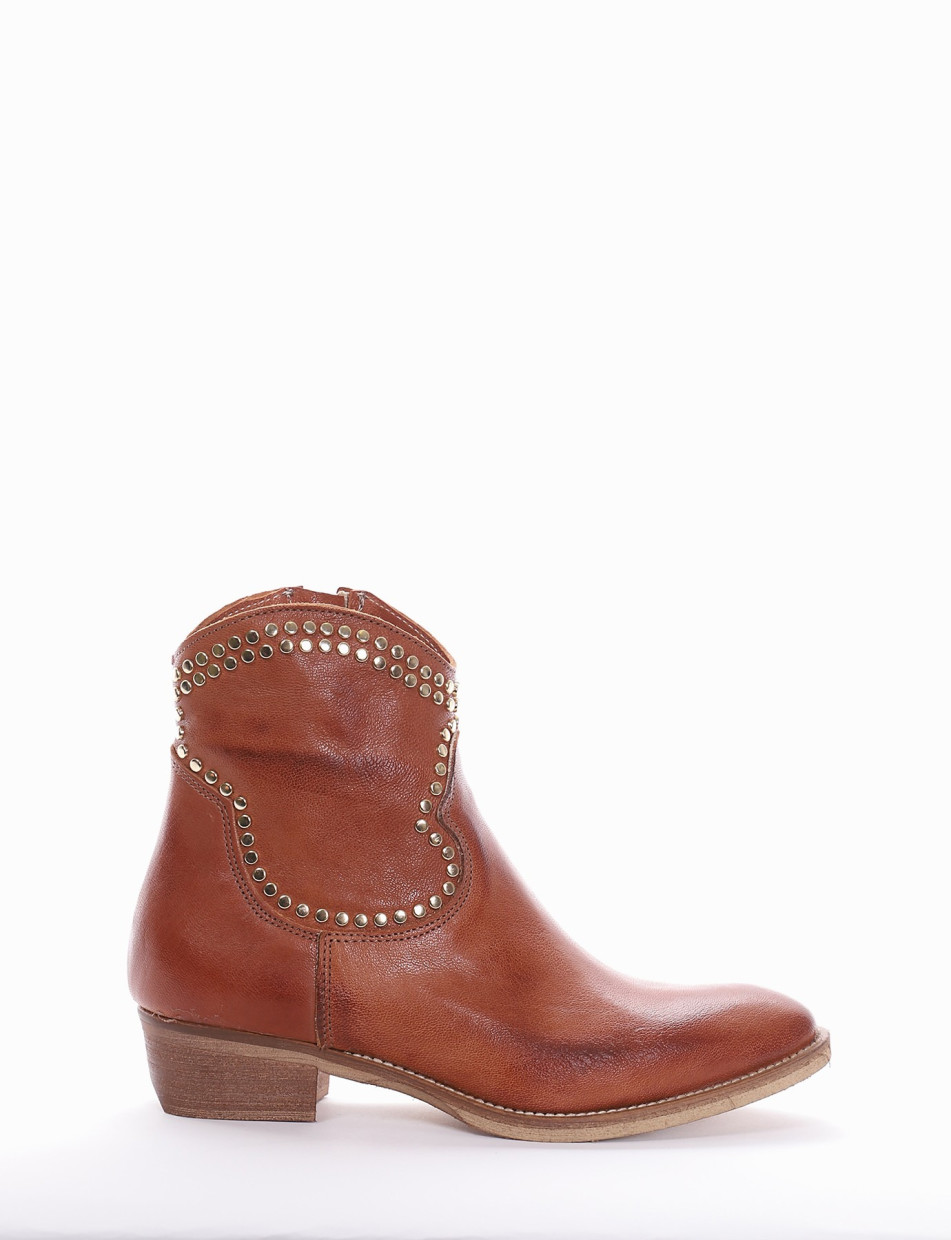 Low heel ankle boots heel 3 cm brown leather