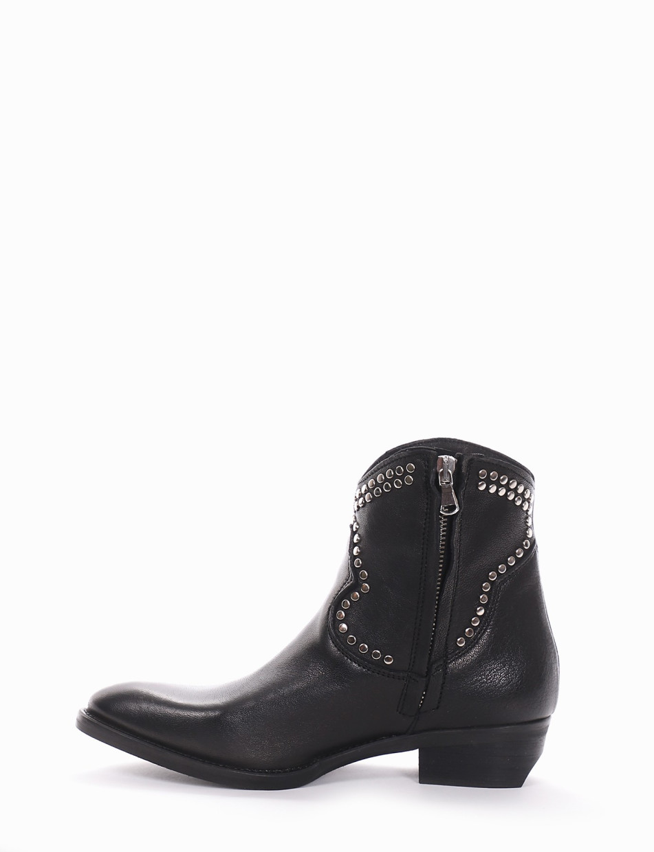 Low heel ankle boots heel 3 cm black leather