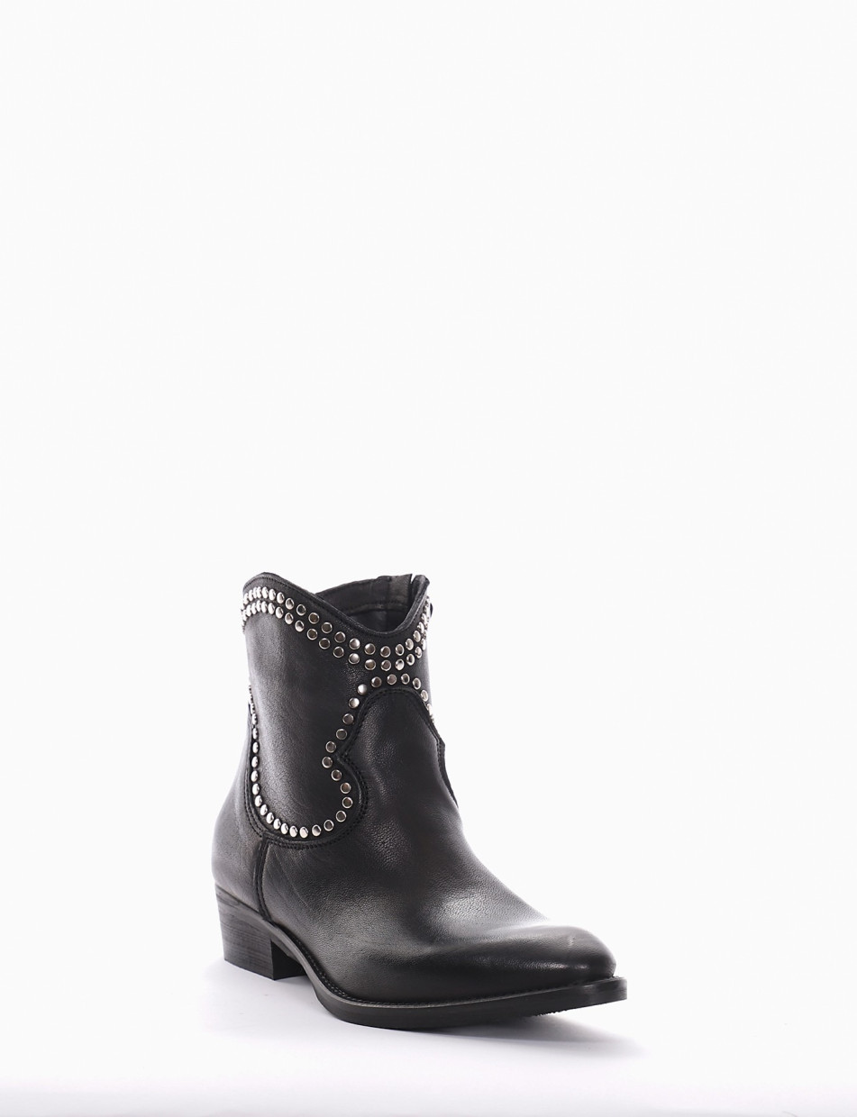 Low heel ankle boots heel 3 cm black leather