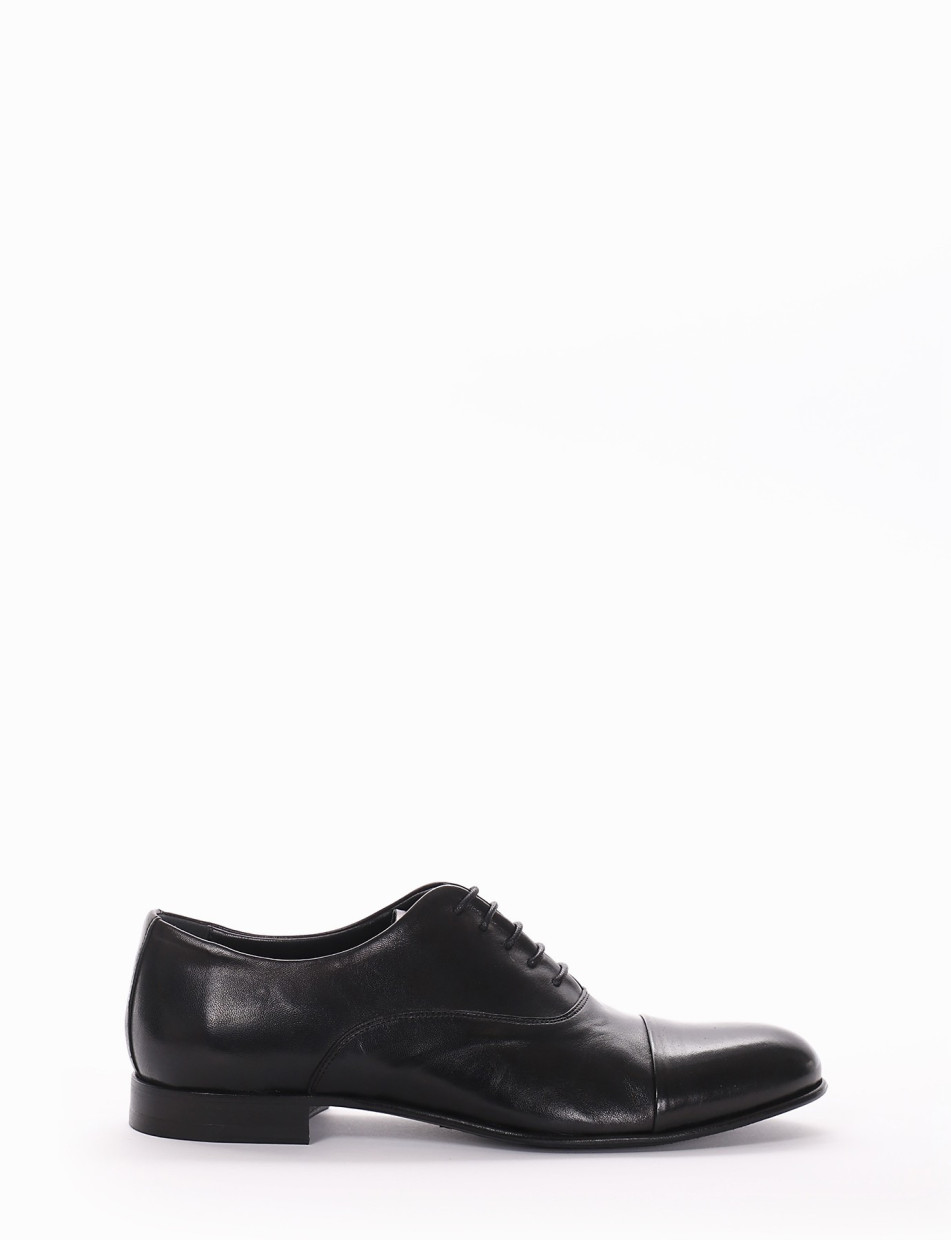 Lace-up shoes heel 2 cm black leather