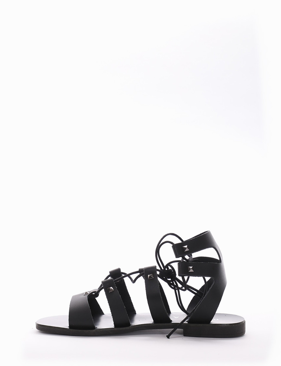 Low heel sandals heel 1 cm black leather