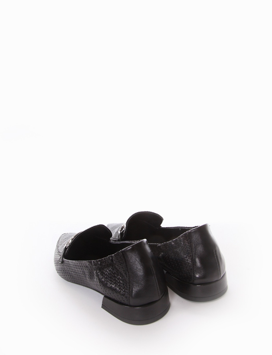 Loafers heel 1 cm black leather