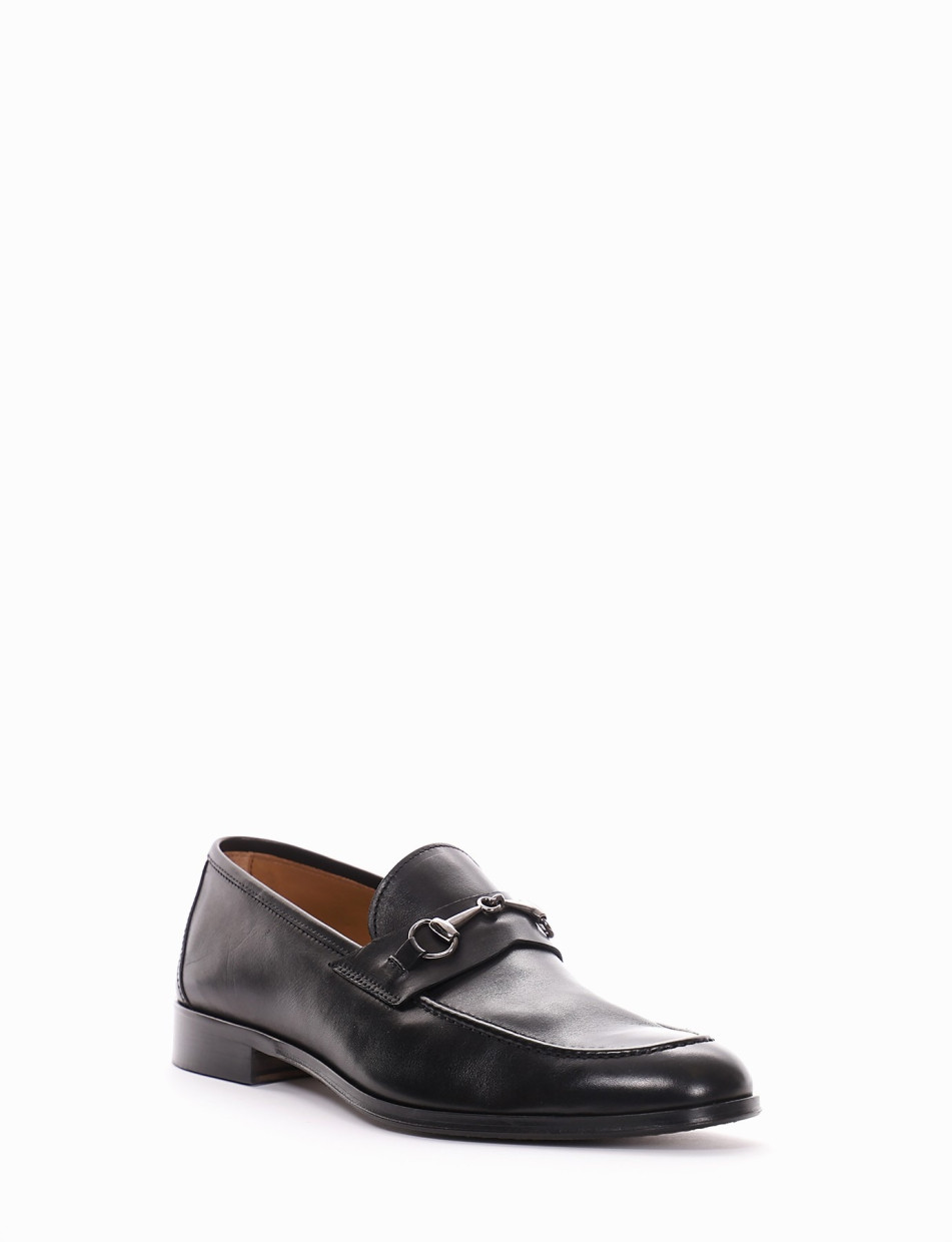 Loafers heel 2 cm black leather