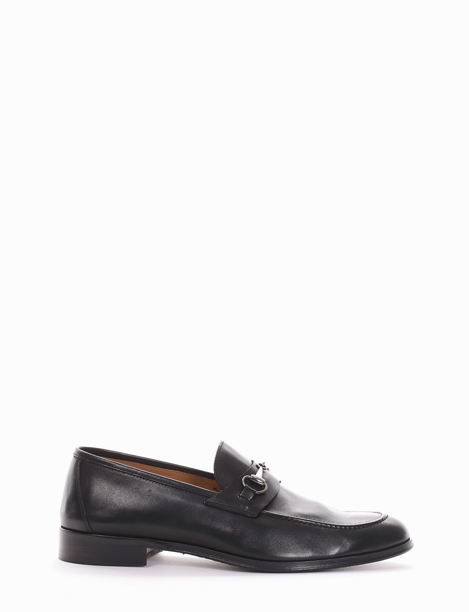 Loafers heel 2 cm black leather