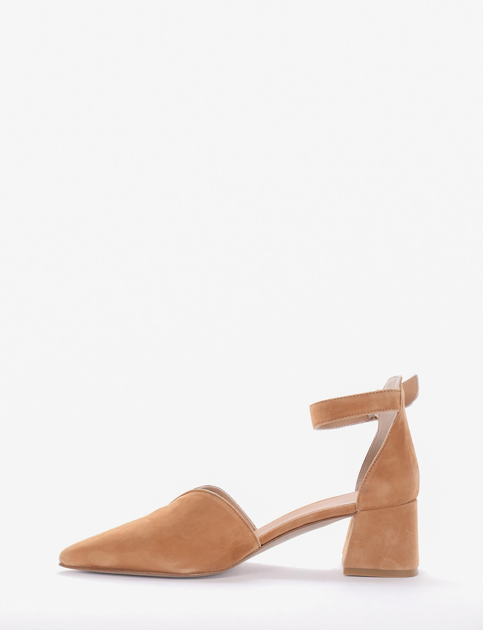 Bebe tacco 5 cm camel