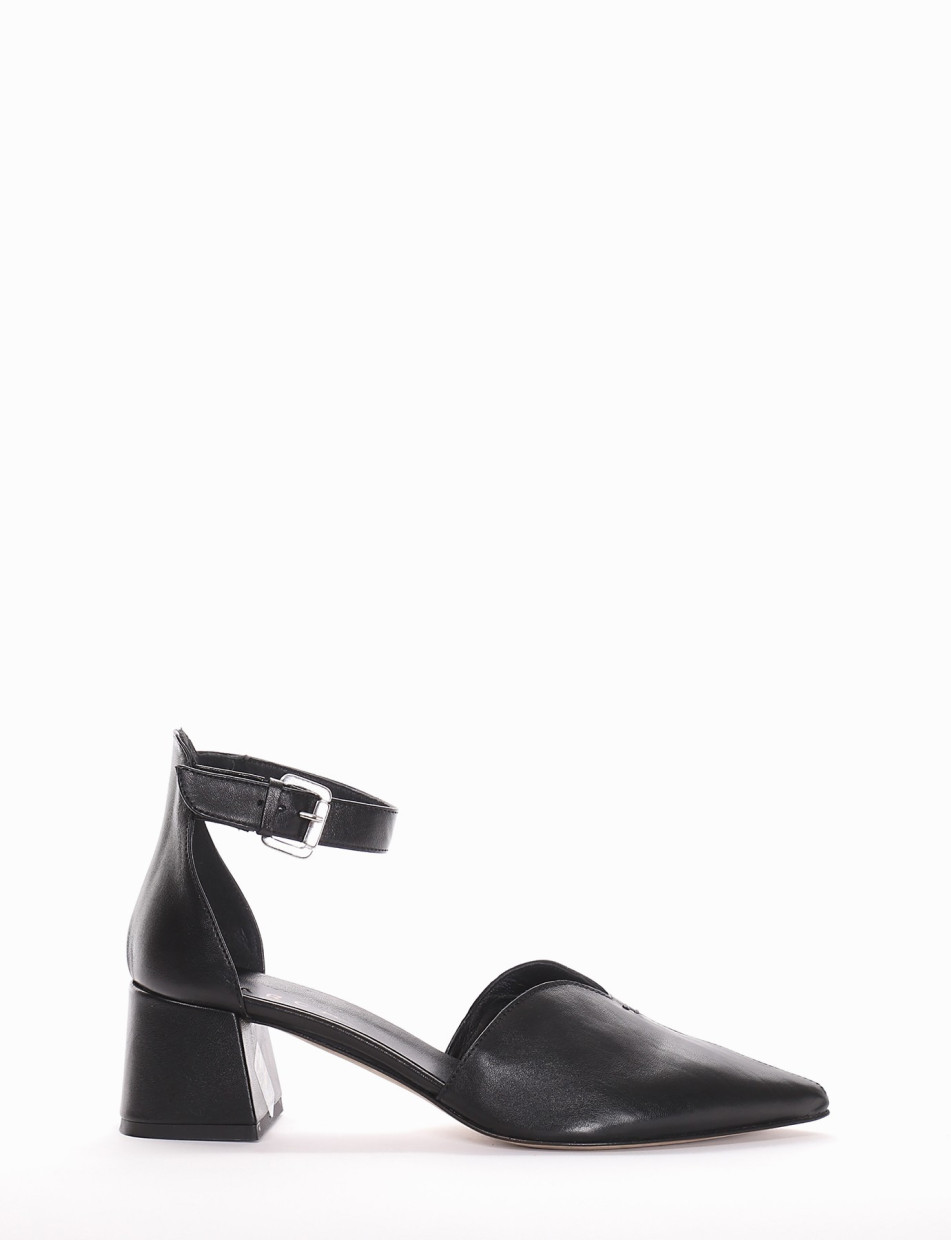 Pumps heel 5 cm black leather