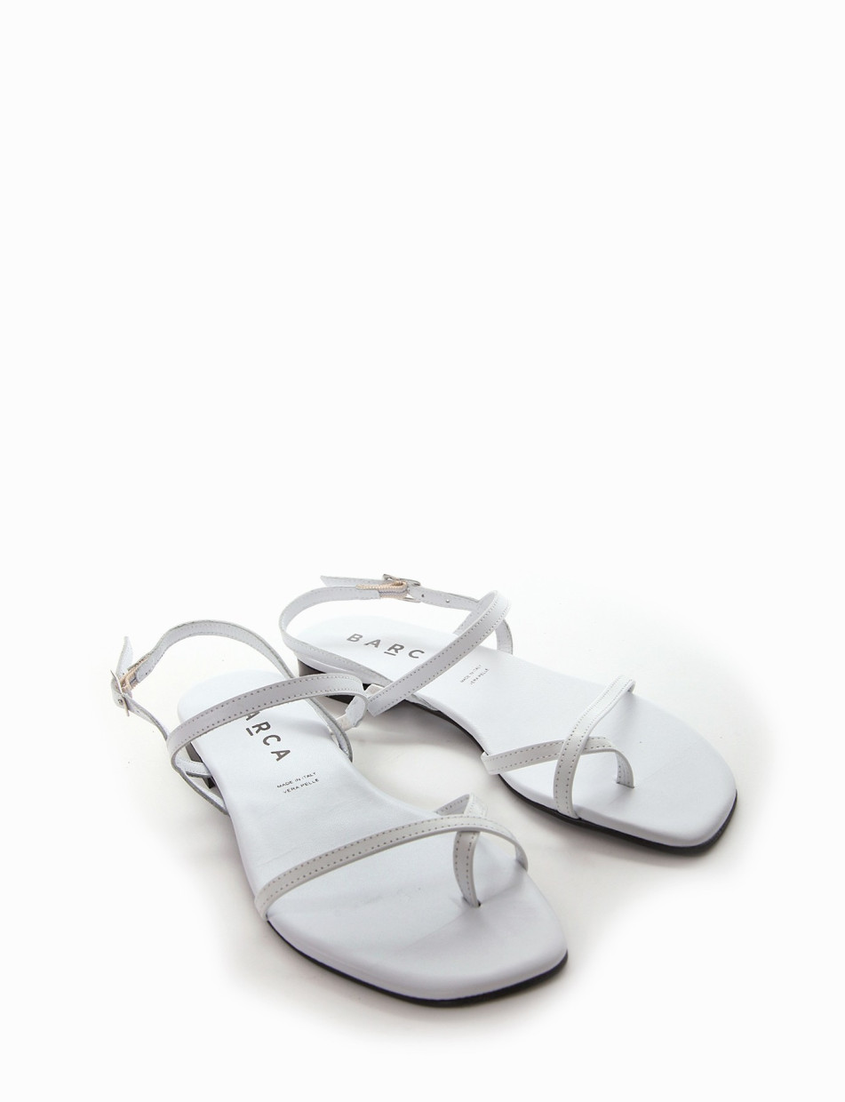 Flip flops heel 1 cm white leather