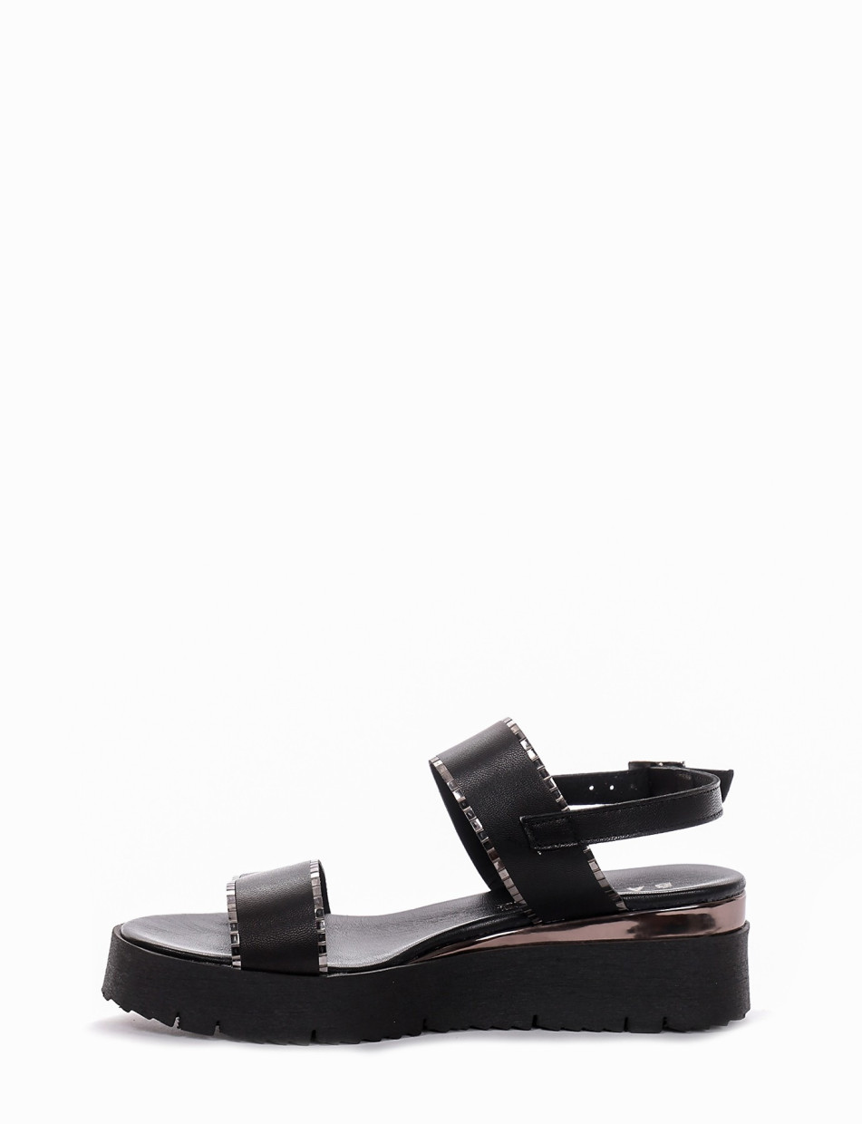 Wedge heels heel 1 cm black leather