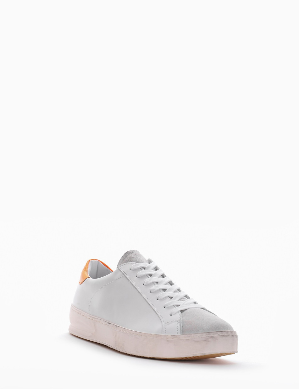 Sneakers white leather