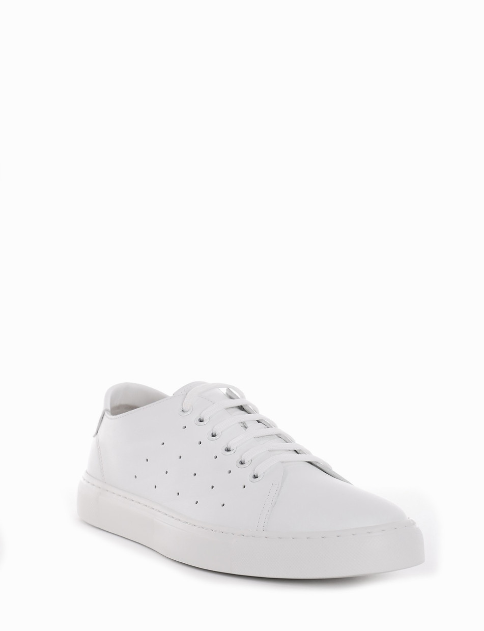 Sneakers white leather