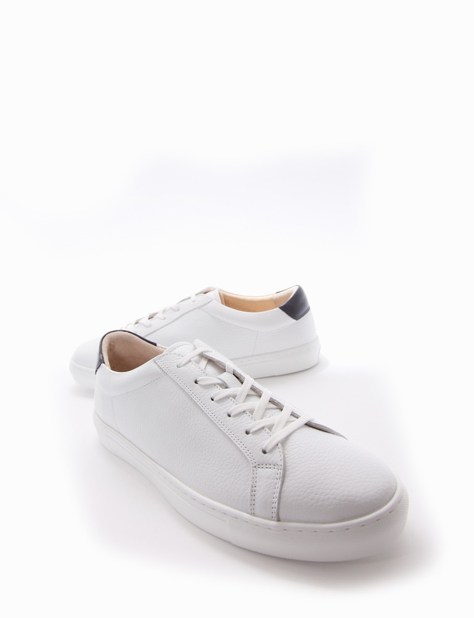 Sneakers white leather