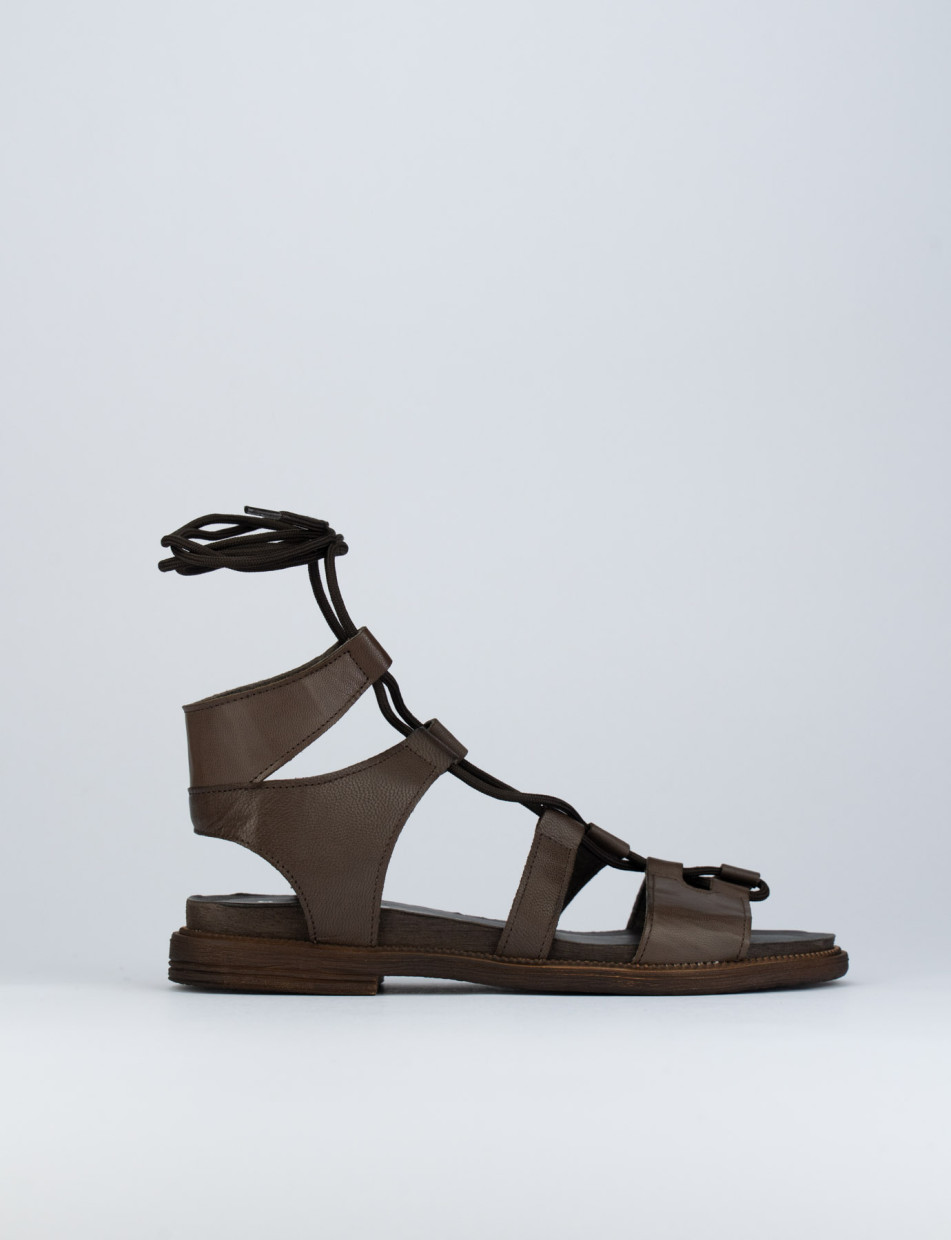 Low heel sandals heel 1 cm dark brown leather