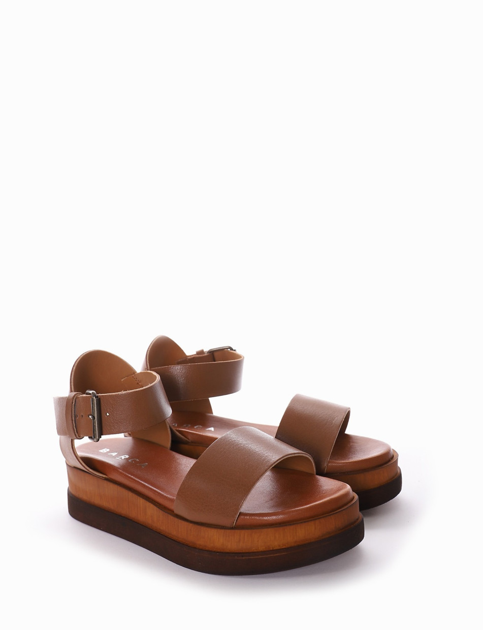 Low heel sandals heel 4 cm brown leather