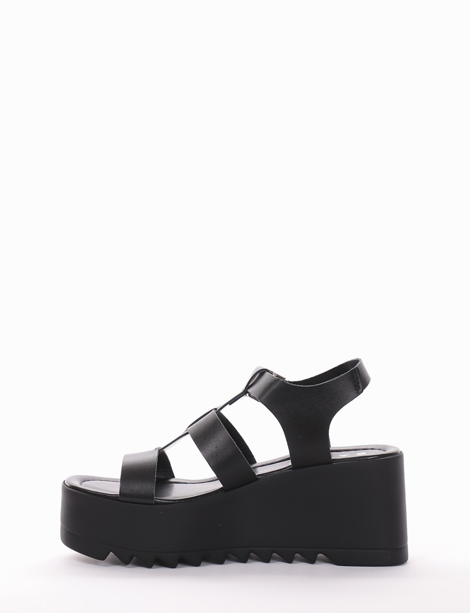 Wedge heels heel 7 cm black leather