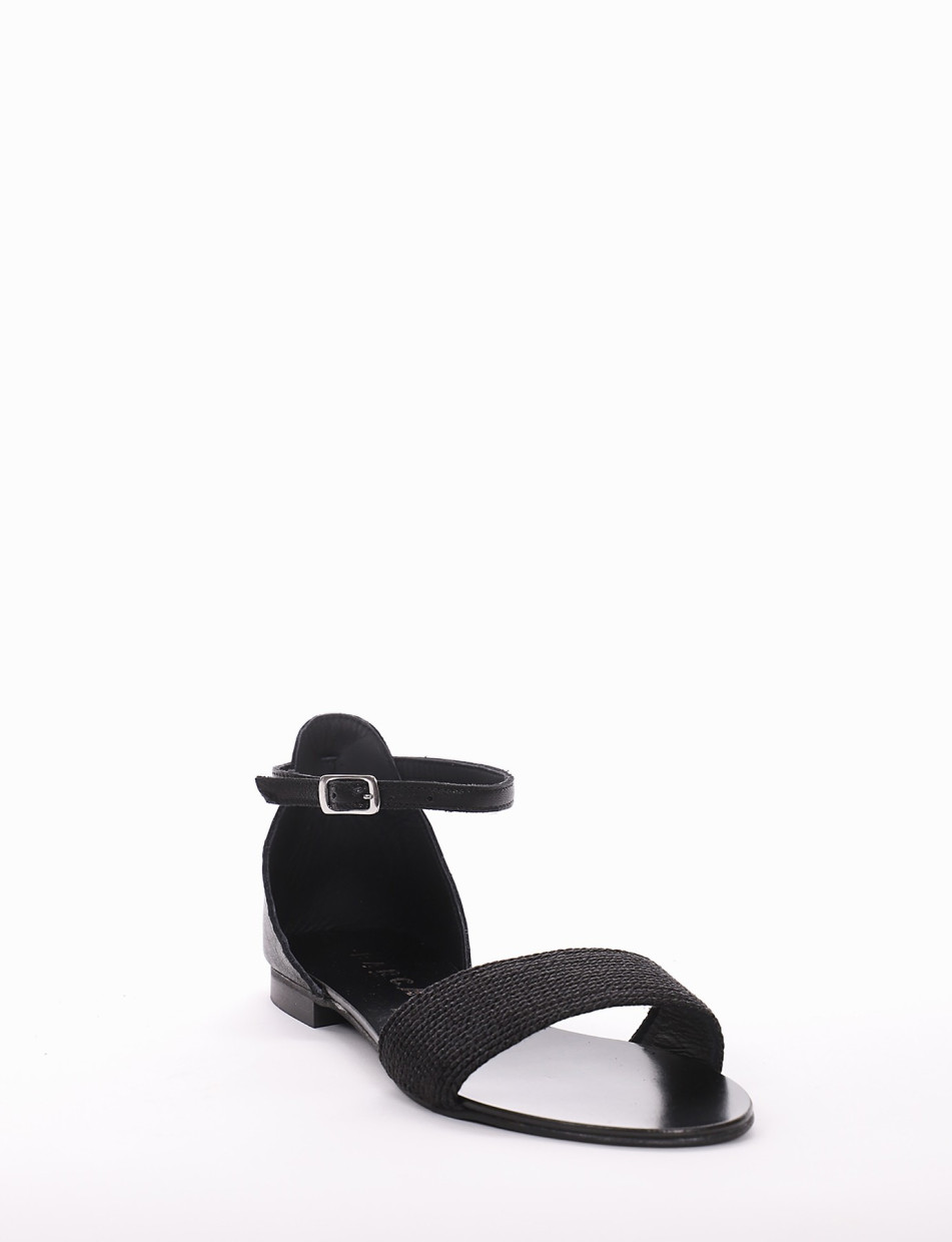 Low heel sandals heel 1 cm black leather