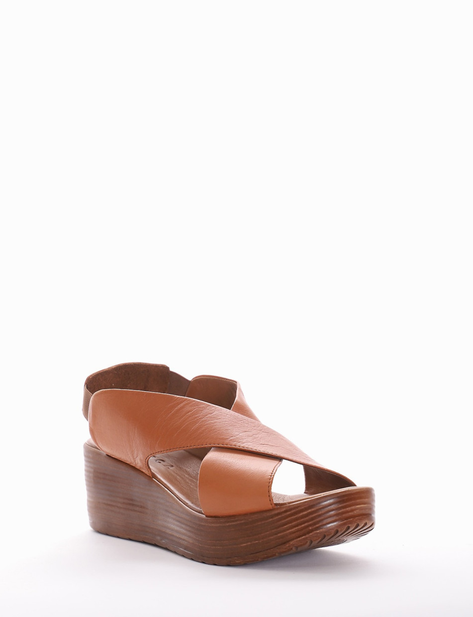 Wedge heels heel 6 cm brown leather