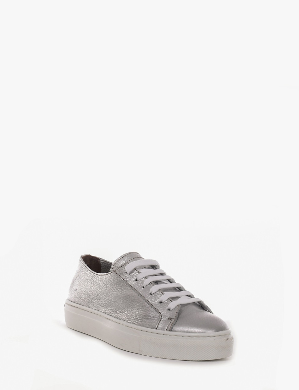 Sneakers silver laminated