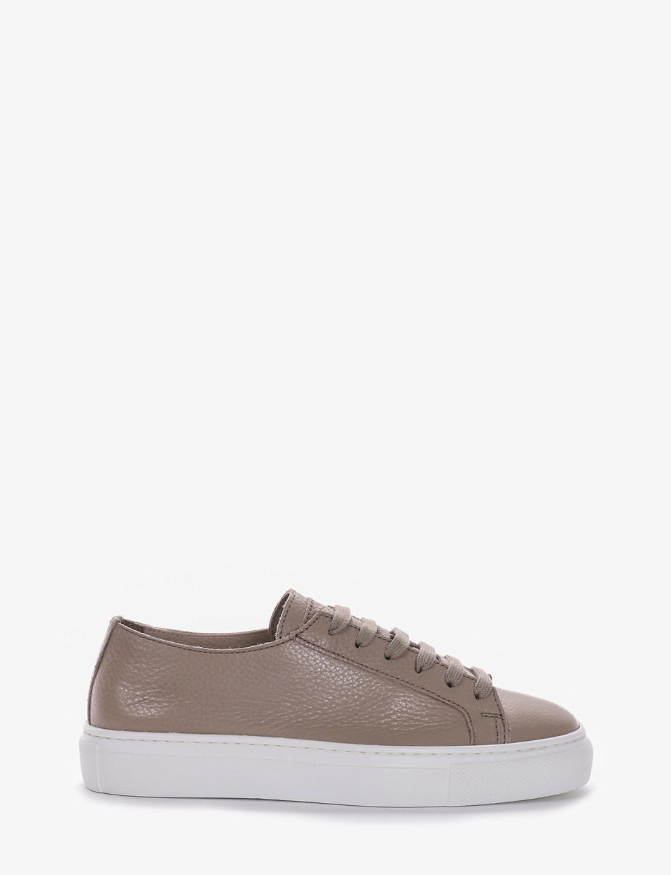 Sneakers beige leather