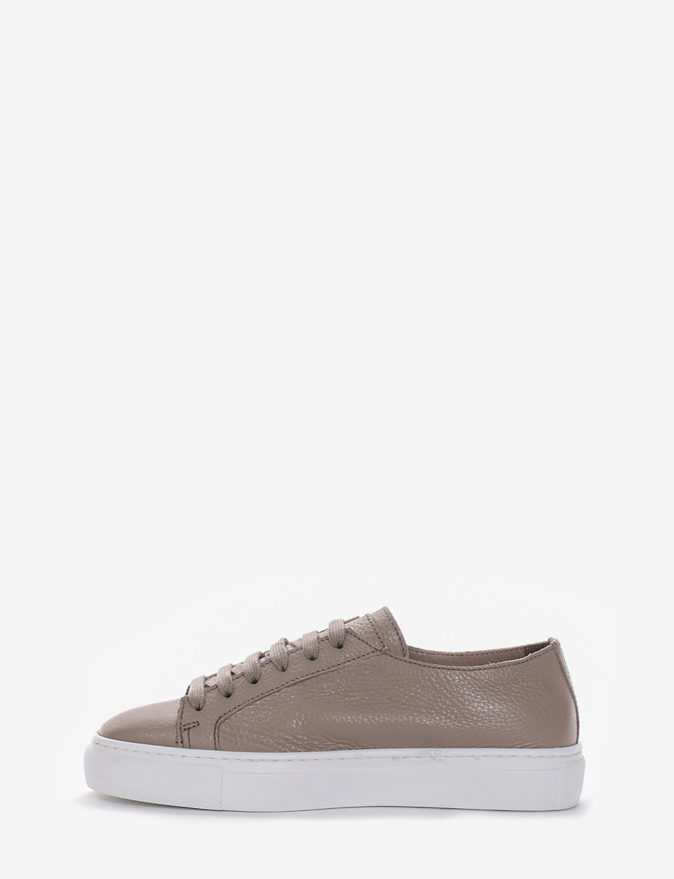 Sneakers beige leather