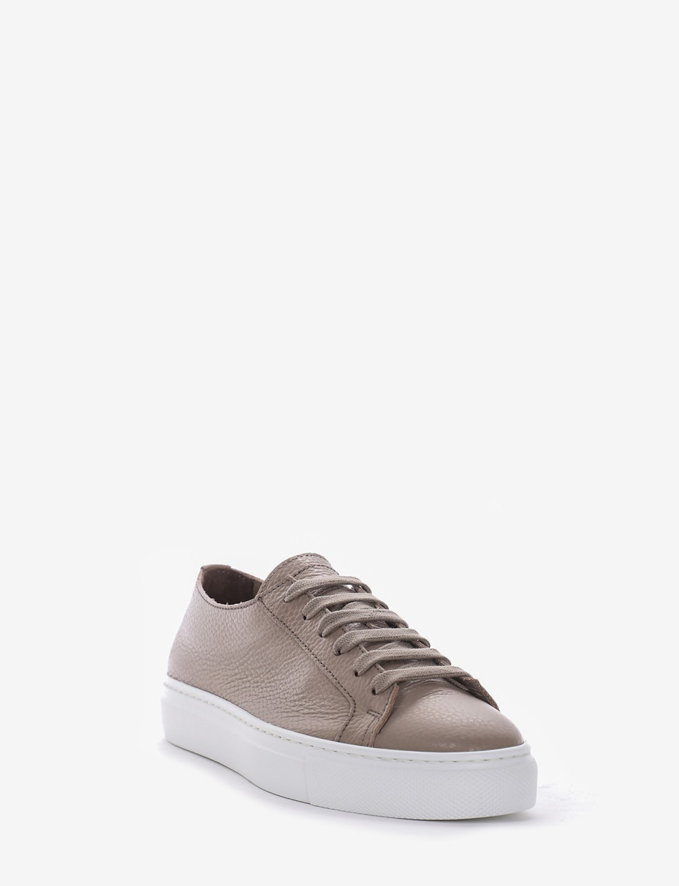 Sneakers beige leather