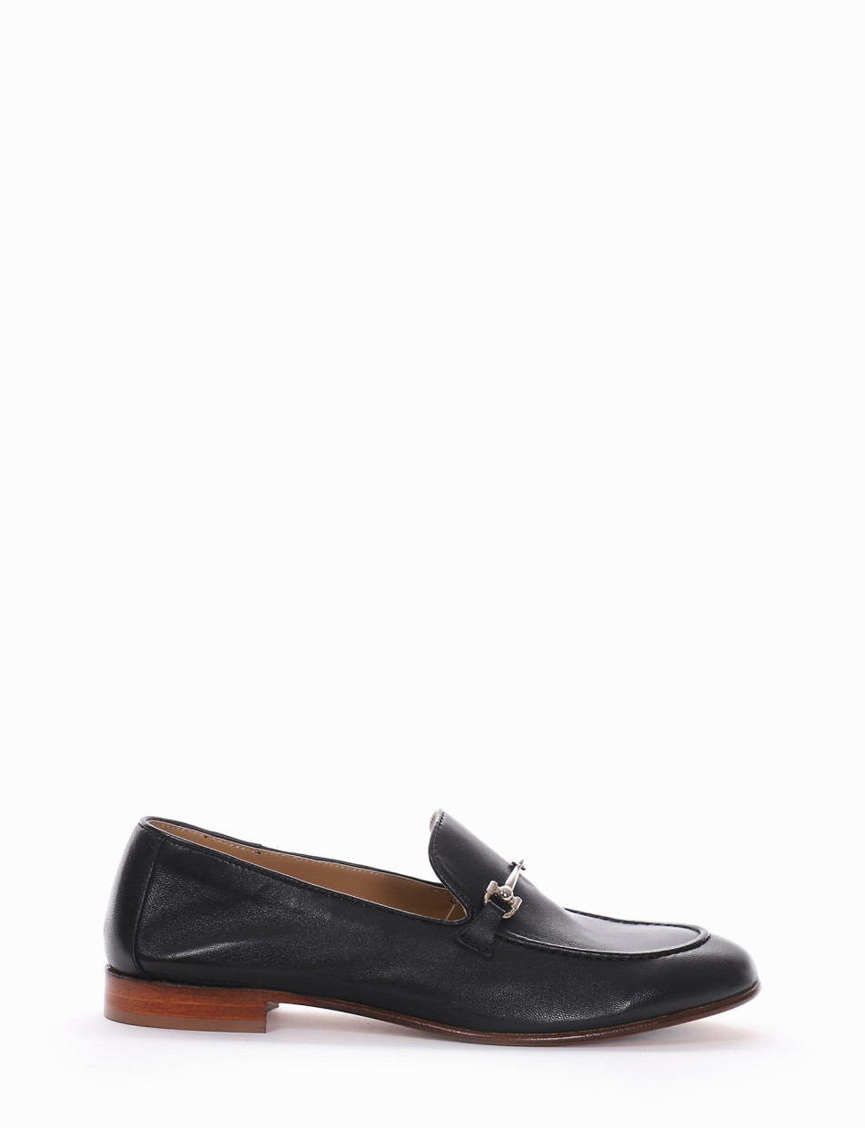 Loafers heel 1 cm black leather