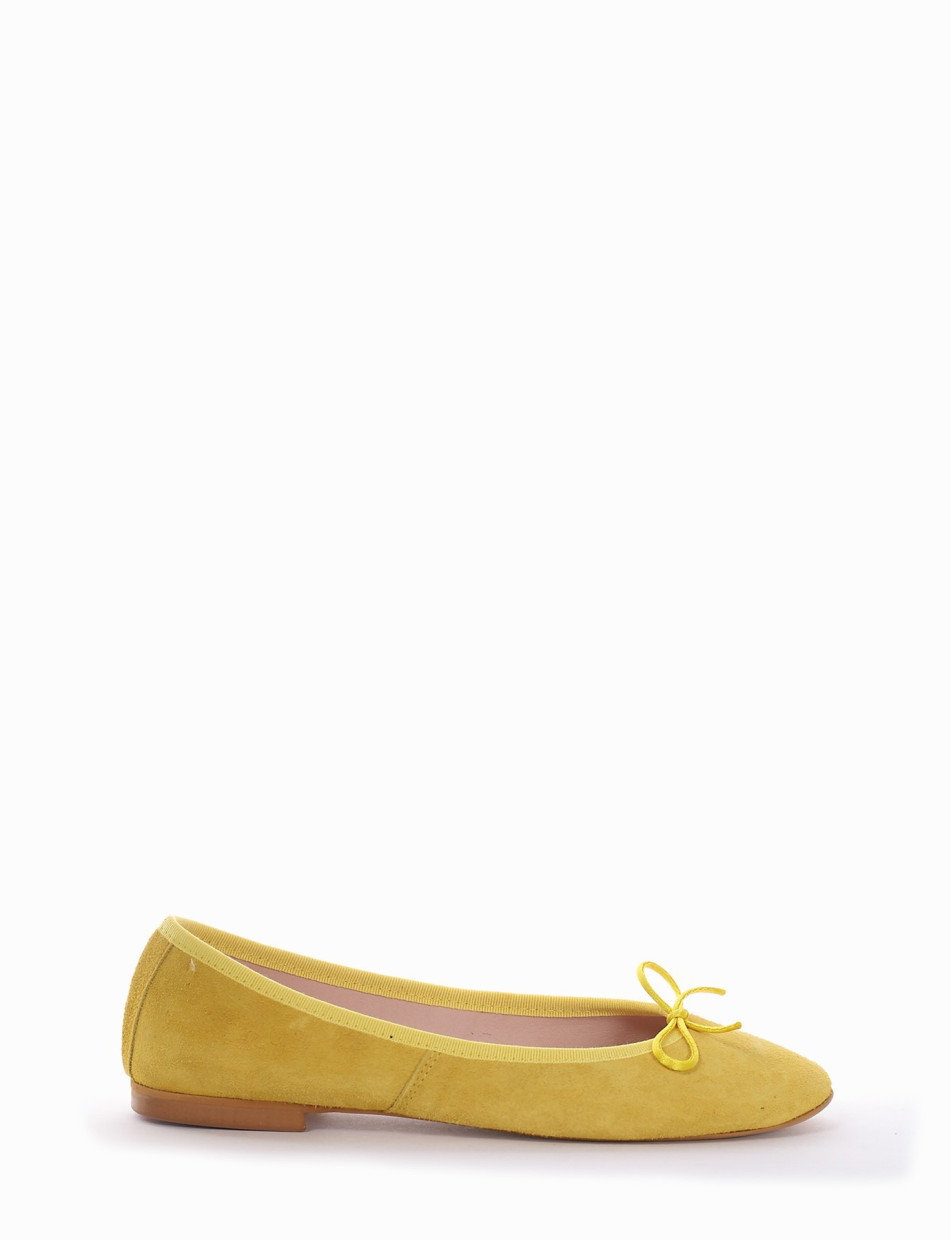 Flat shoes heel 1 cm yellow chamois