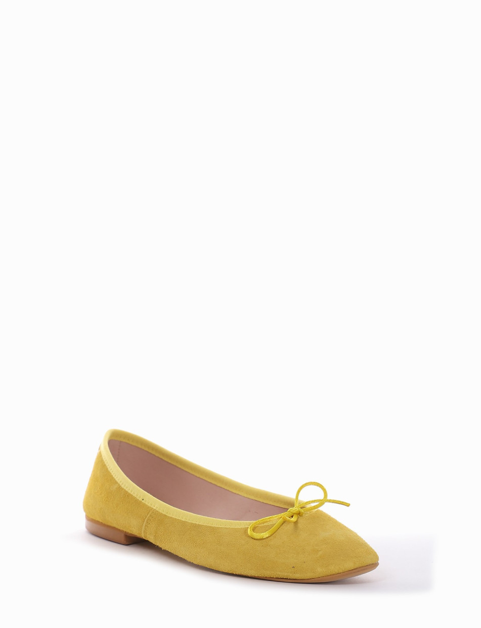 Flat shoes heel 1 cm yellow chamois