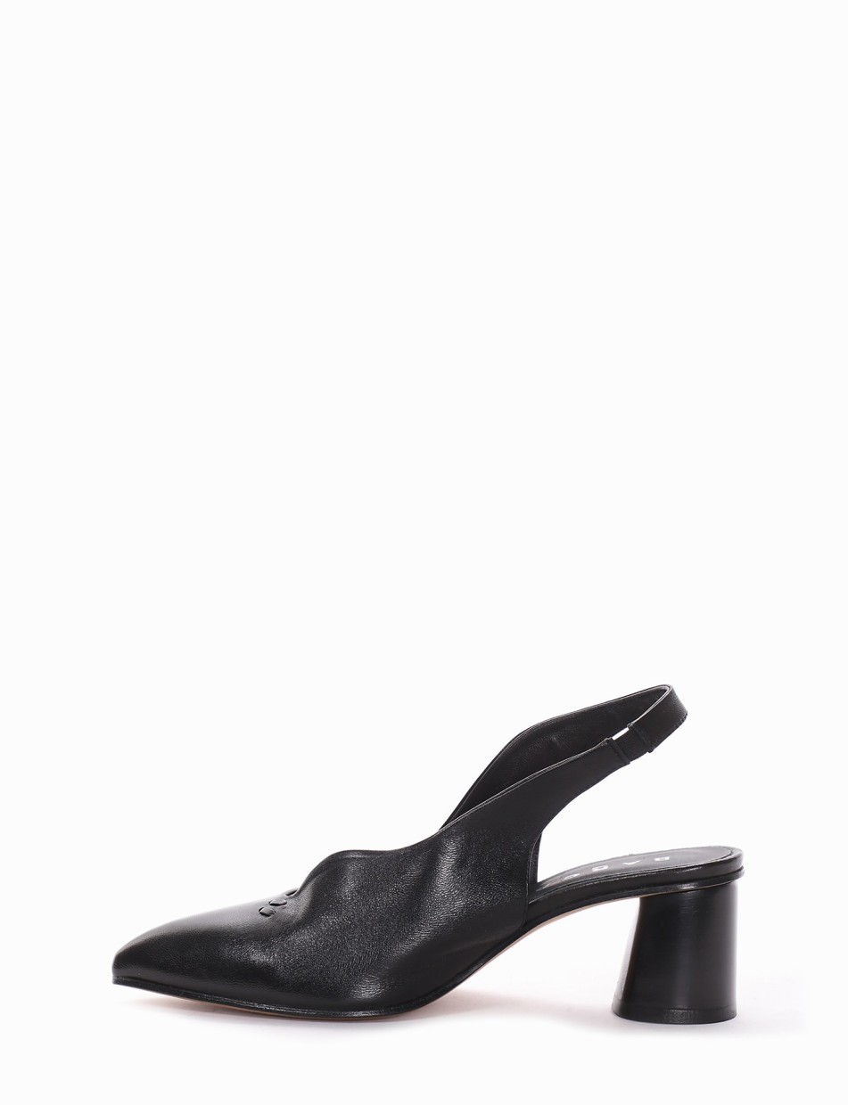 Pumps heel 5 cm black leather