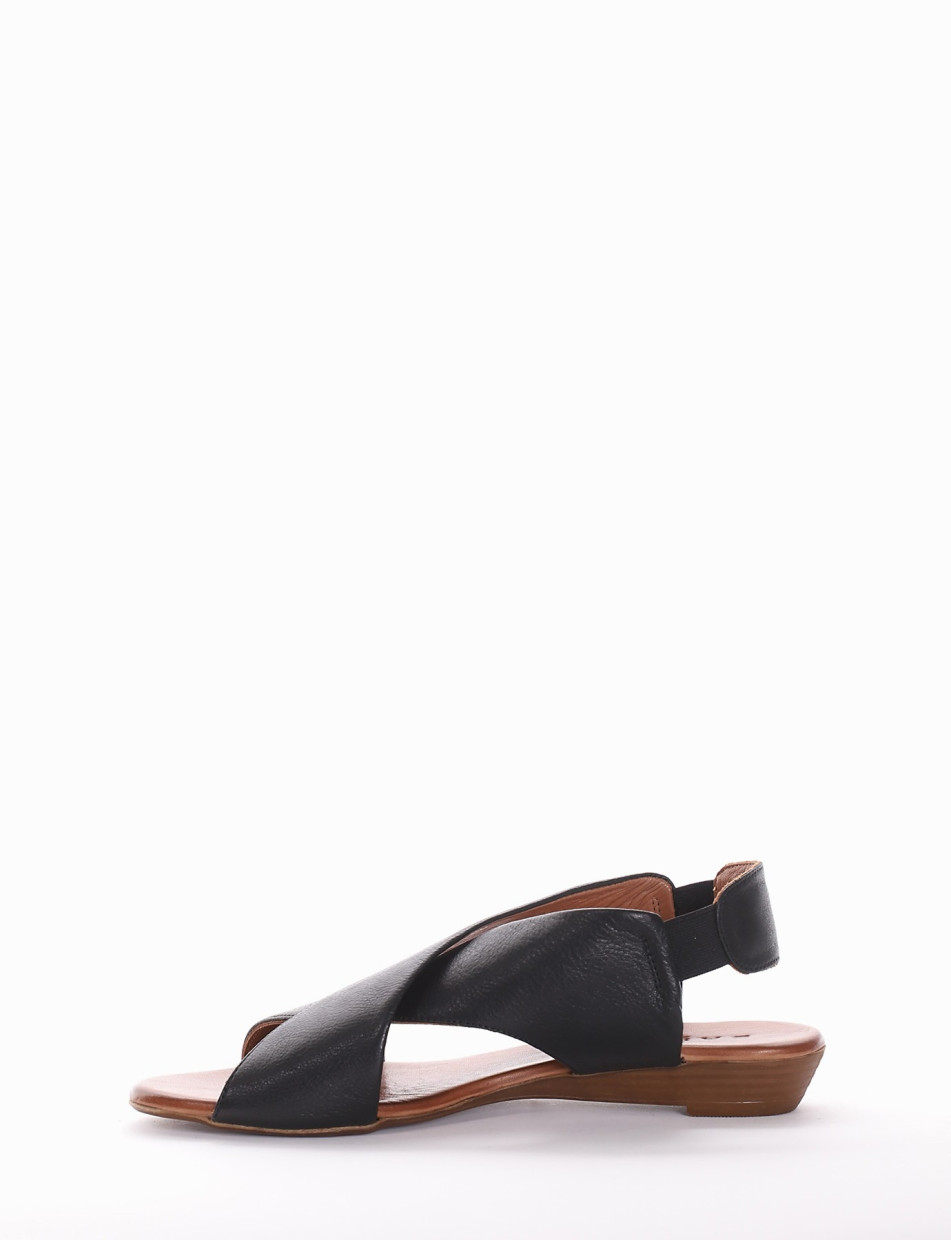 Sandalo tacco 2 cm nero