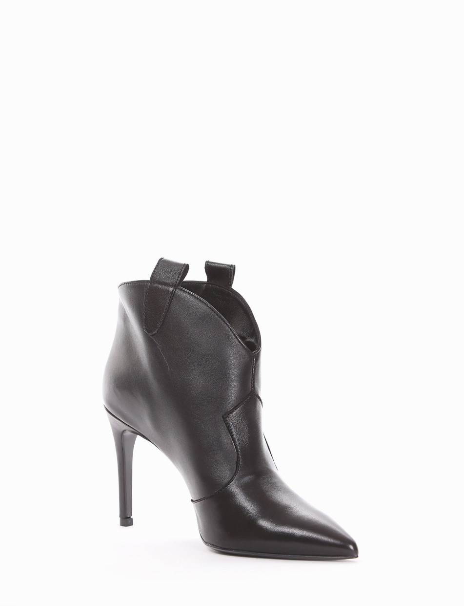 High heel ankle boots heel 9 cm black leather