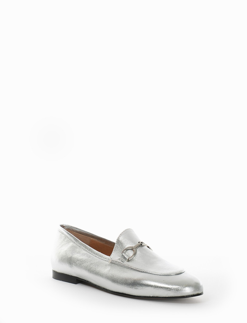 Loafers heel 1 cm silver laminated