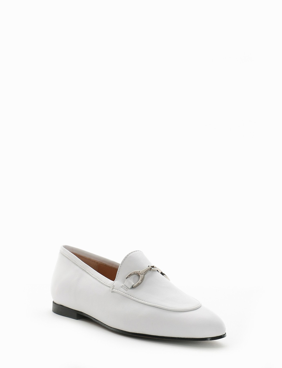 Loafers heel 1 cm white leather