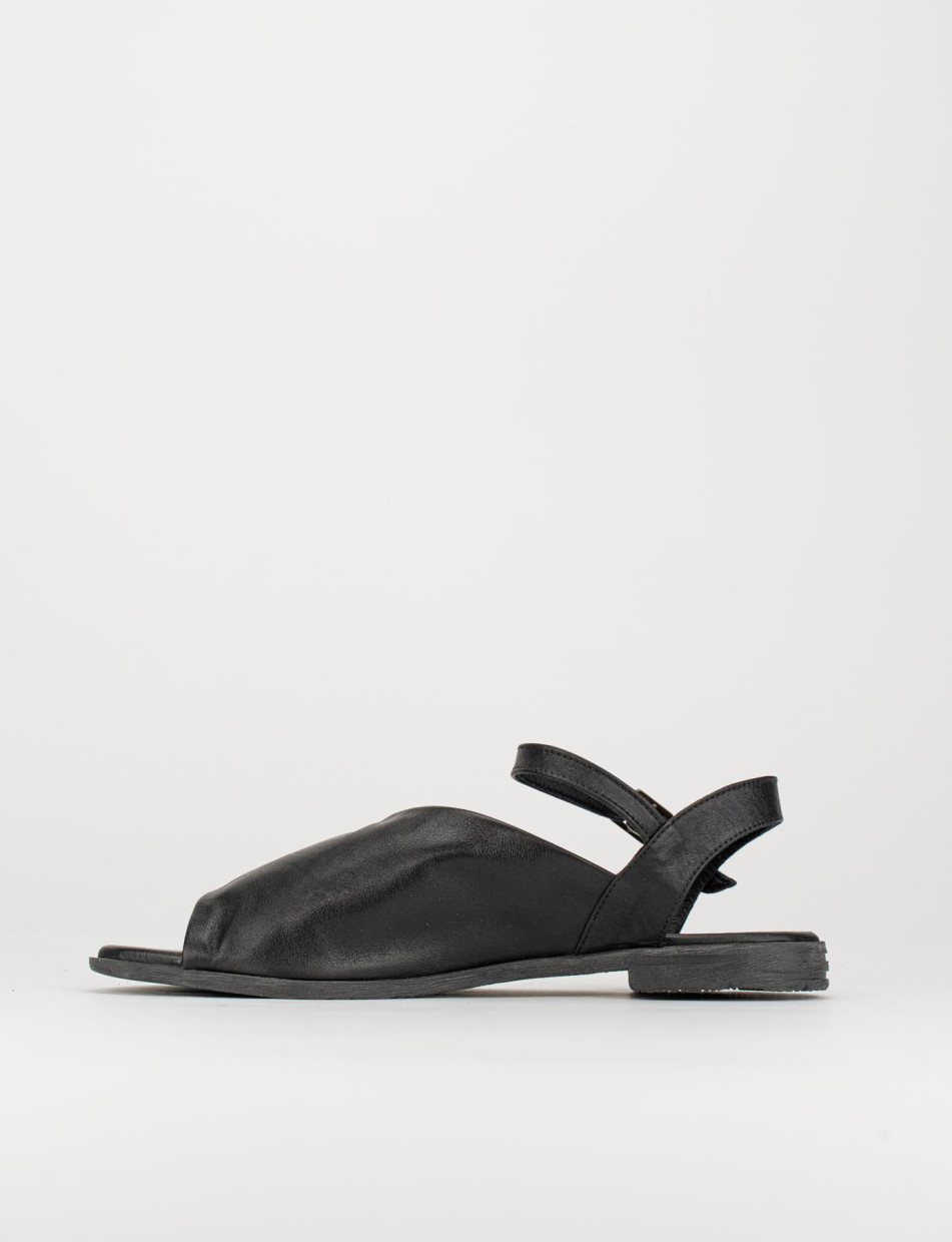 Sandalo tacco 1 cm nero