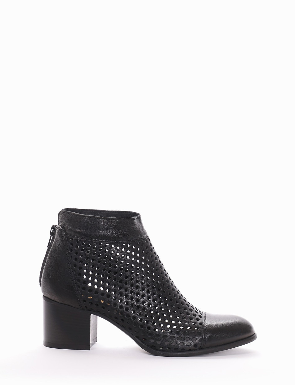 High heel ankle boots heel 5 cm black leather