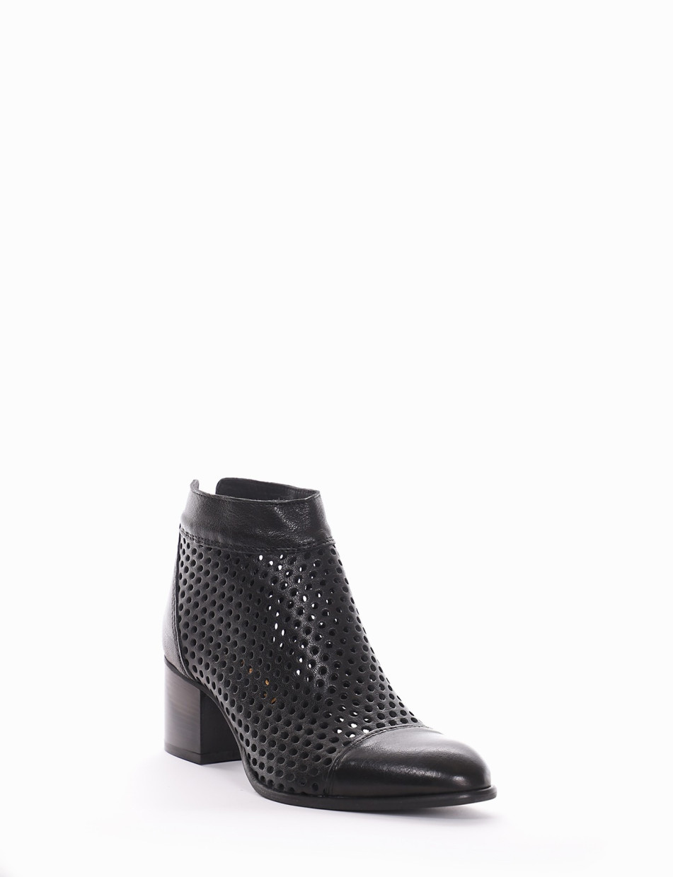 High heel ankle boots heel 5 cm black leather