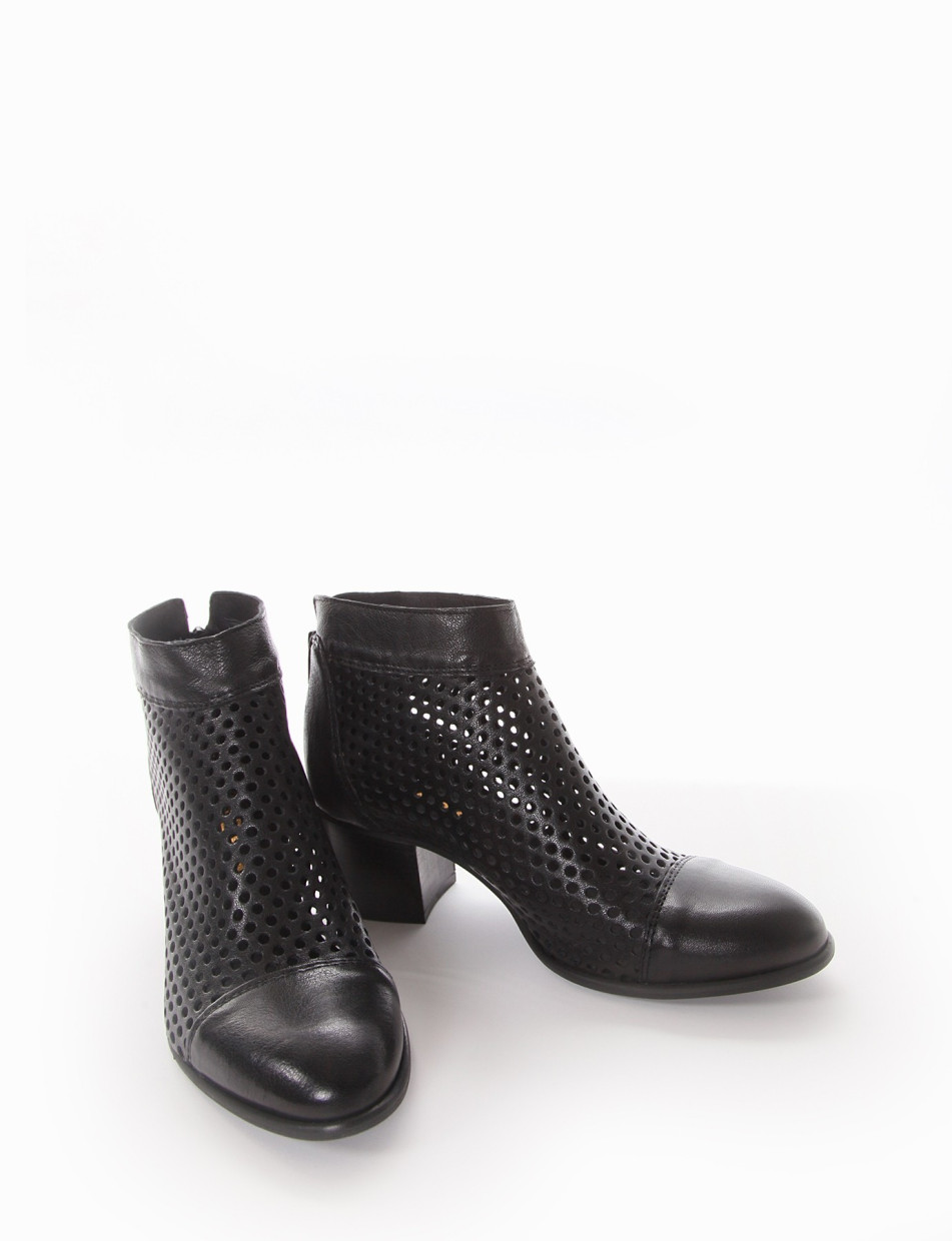 High heel ankle boots heel 5 cm black leather