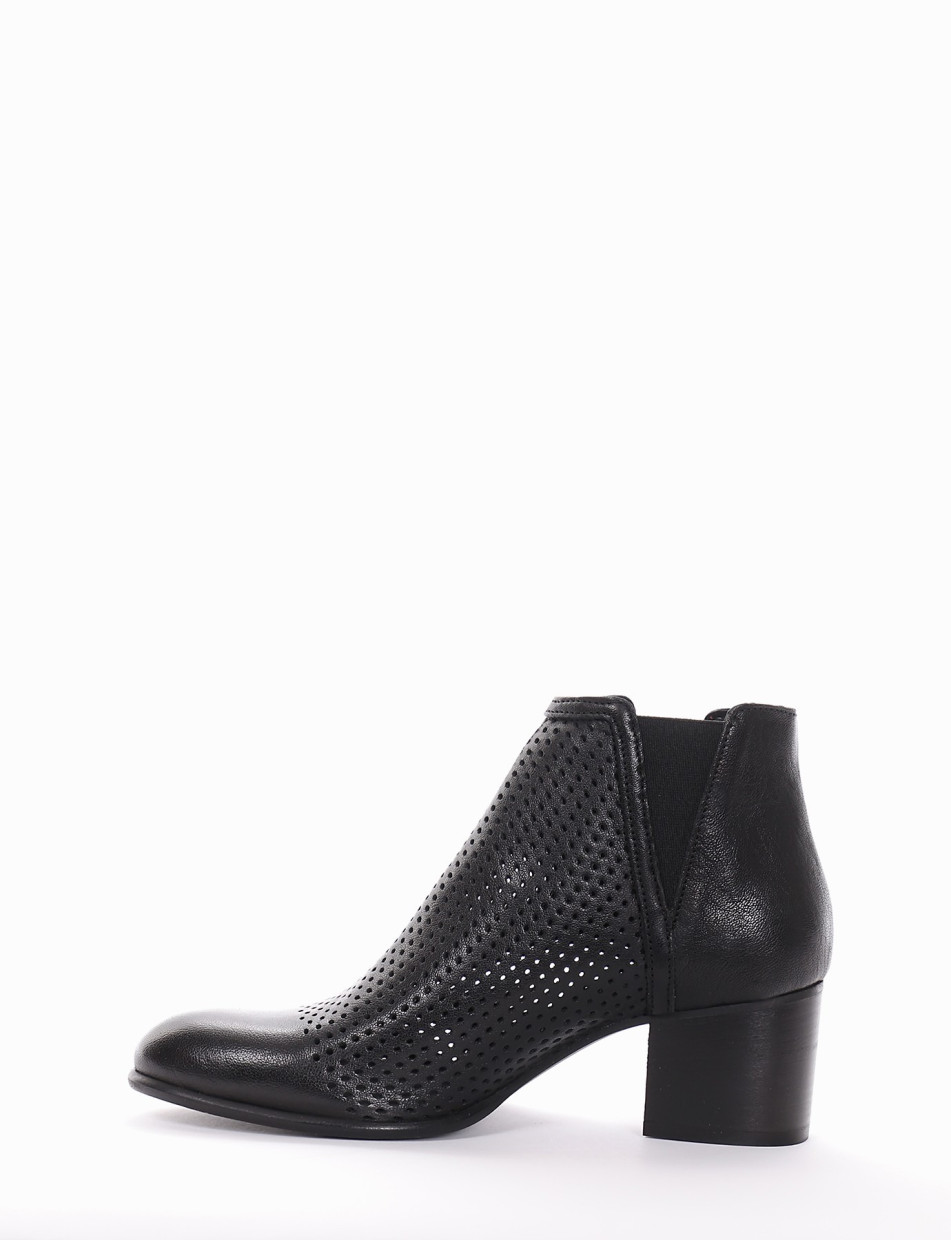 High heel ankle boots heel 5 cm black leather