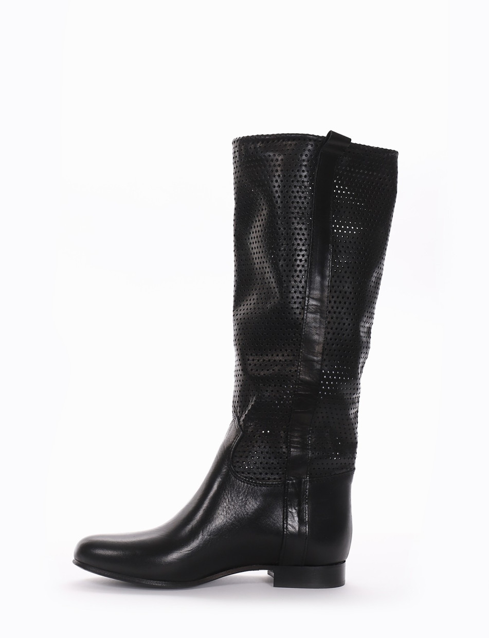 Low heel boots heel 2 cm black leather