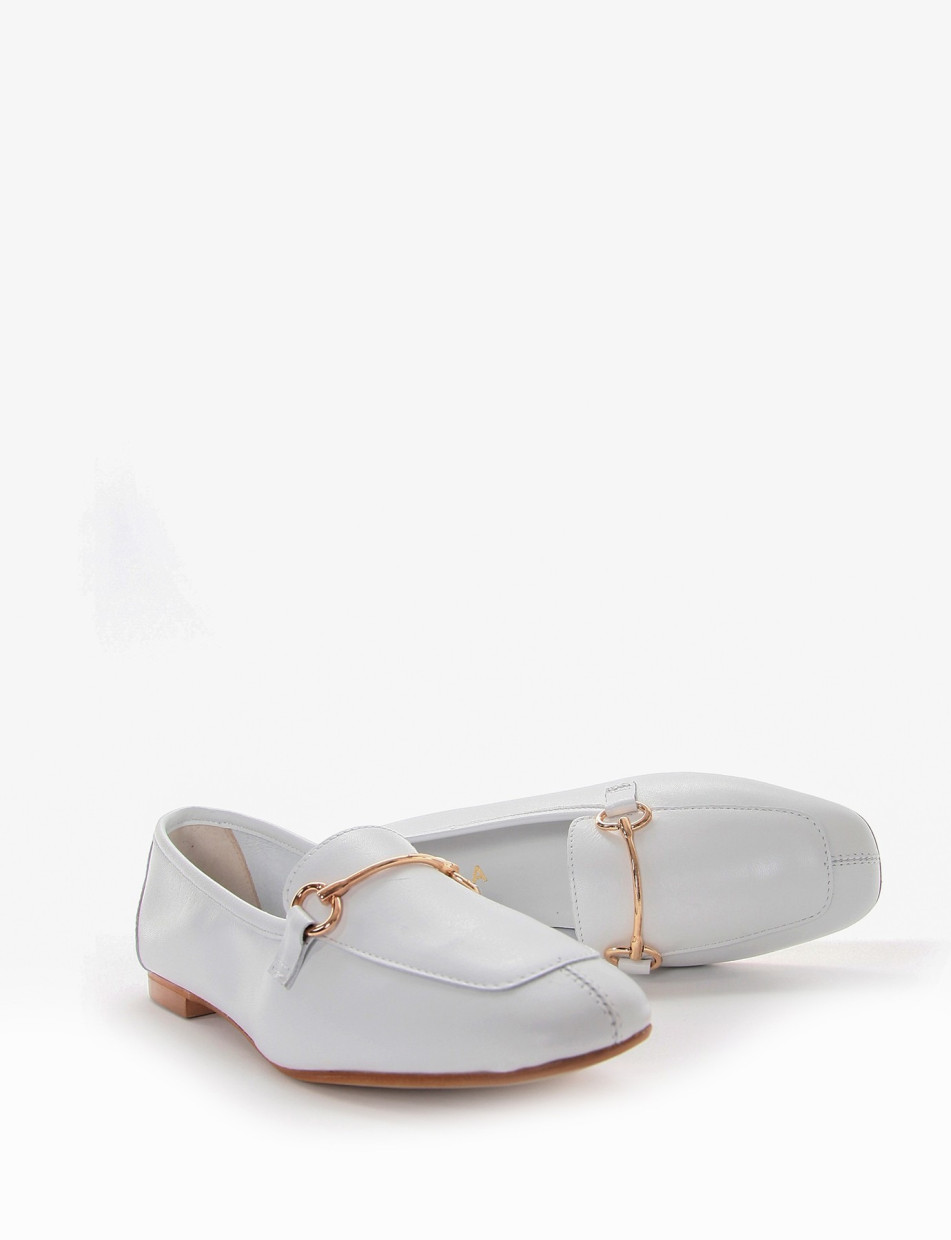 Loafers heel 1 cm white leather