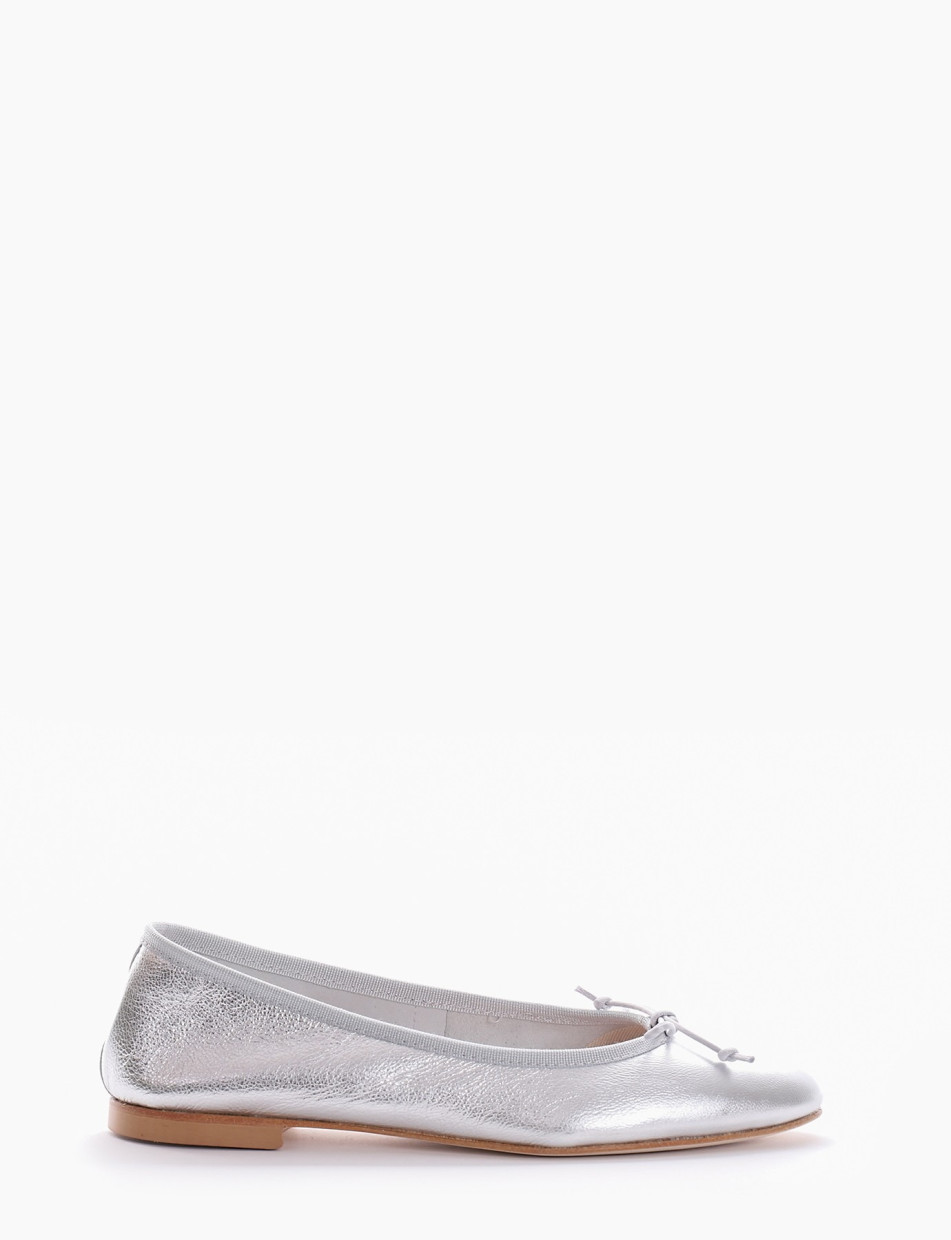 Flat shoes heel 1 cm silver laminated