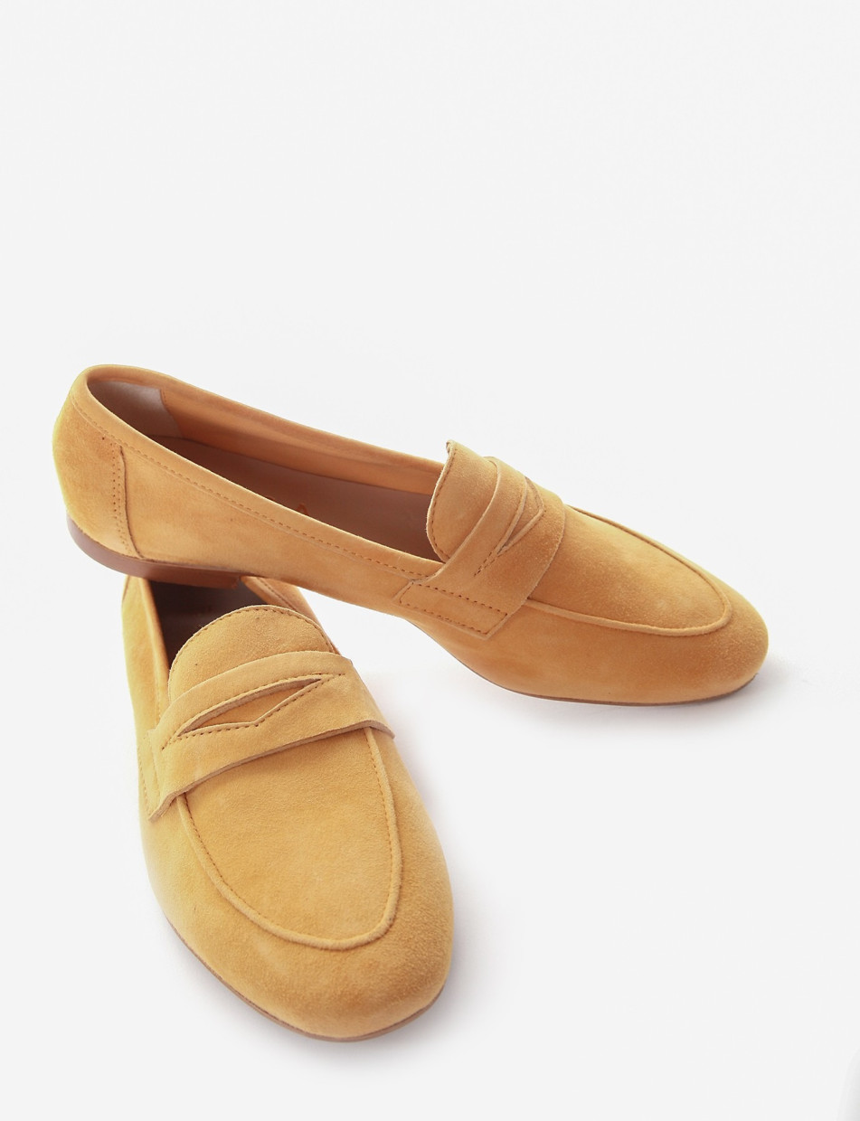Loafers heel 1 cm yellow chamois