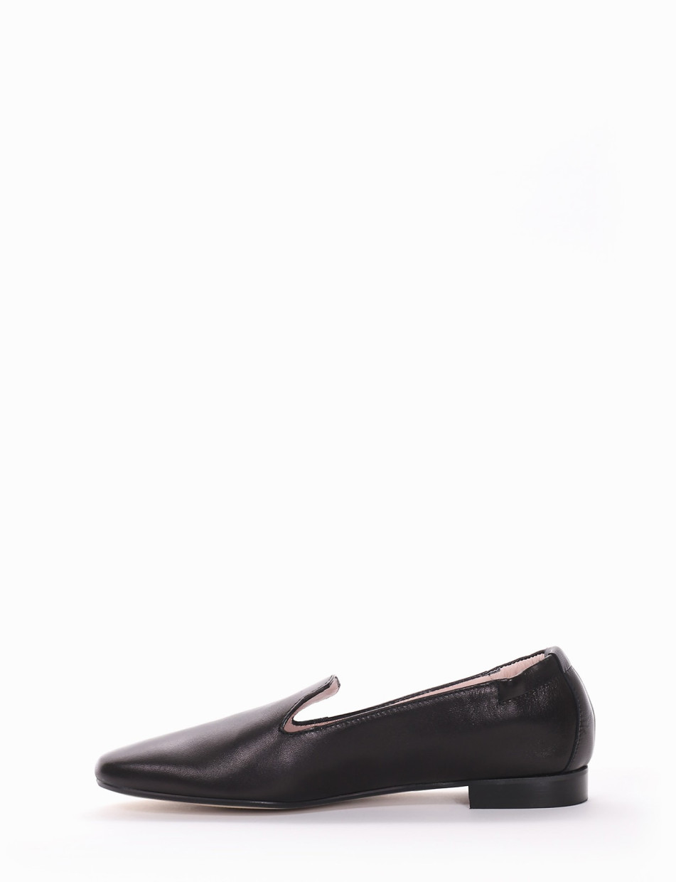 Loafers heel 1 cm black leather