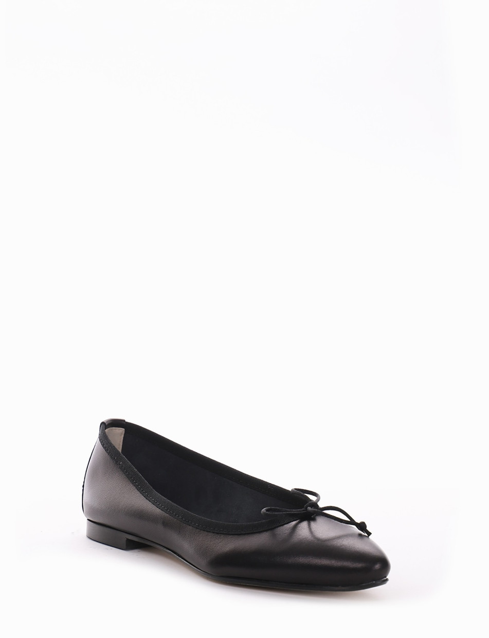 Flat shoes heel 1 cm black leather