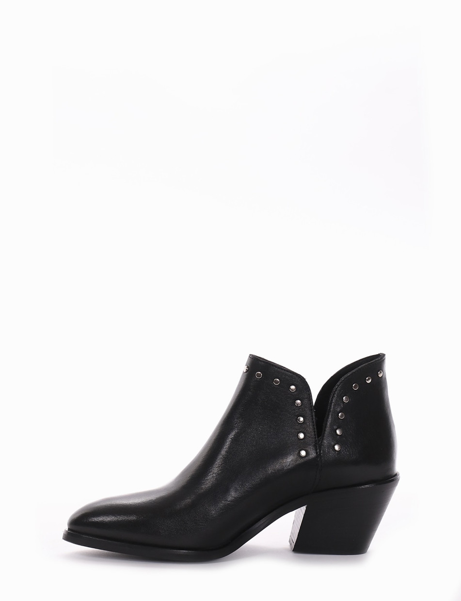 High heel ankle boots heel 5 cm black leather