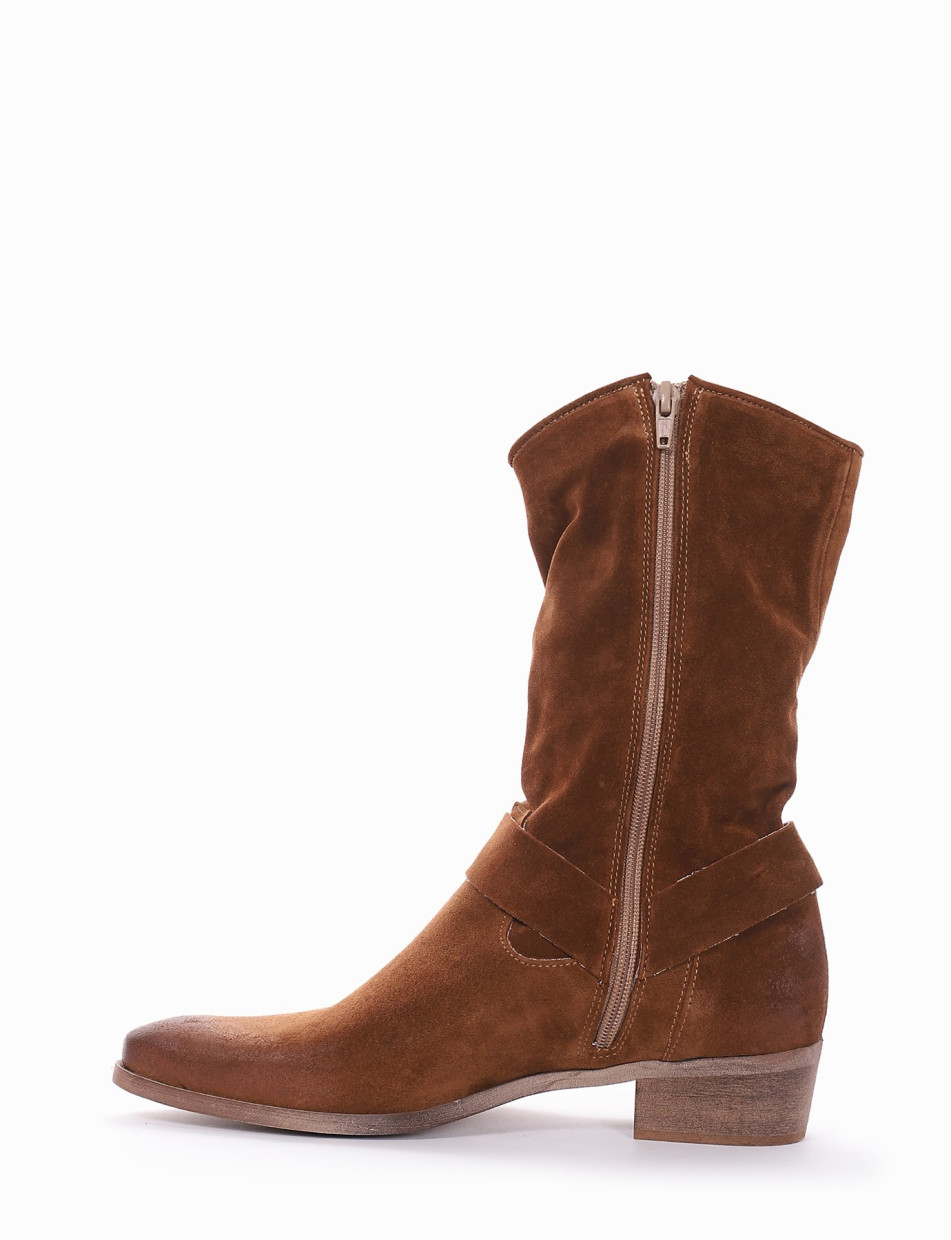 Low heel ankle boots heel 3 cm brown chamois