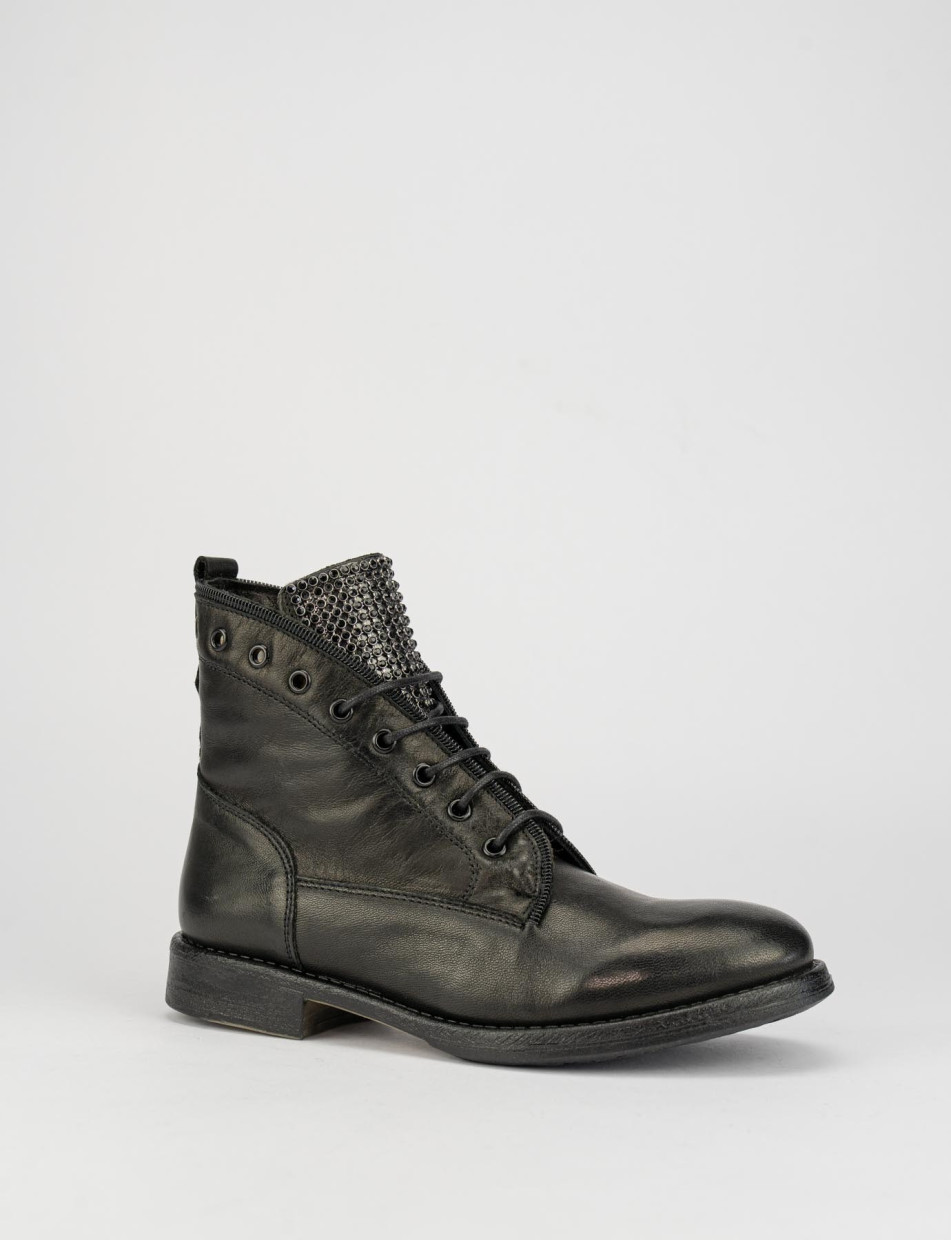 Combat boots heel 3 cm black leather