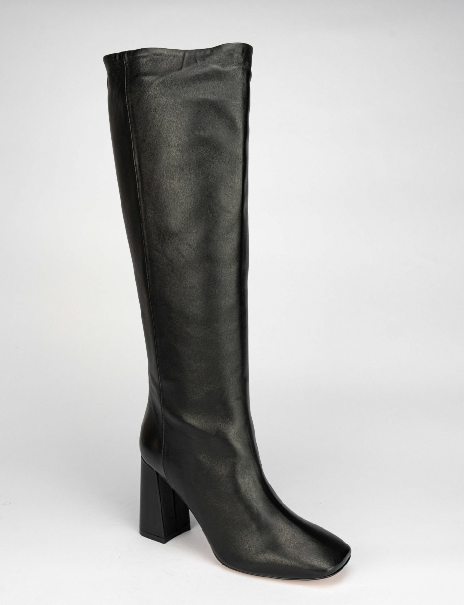 High heel boots heel 9 cm black leather