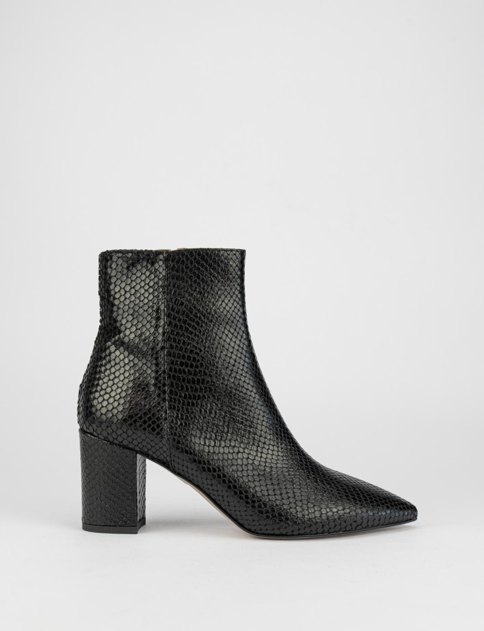 High heel ankle boots heel 7 cm black python